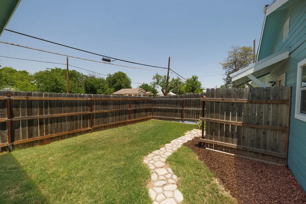 1107 Vine Street Abilene TX 79602