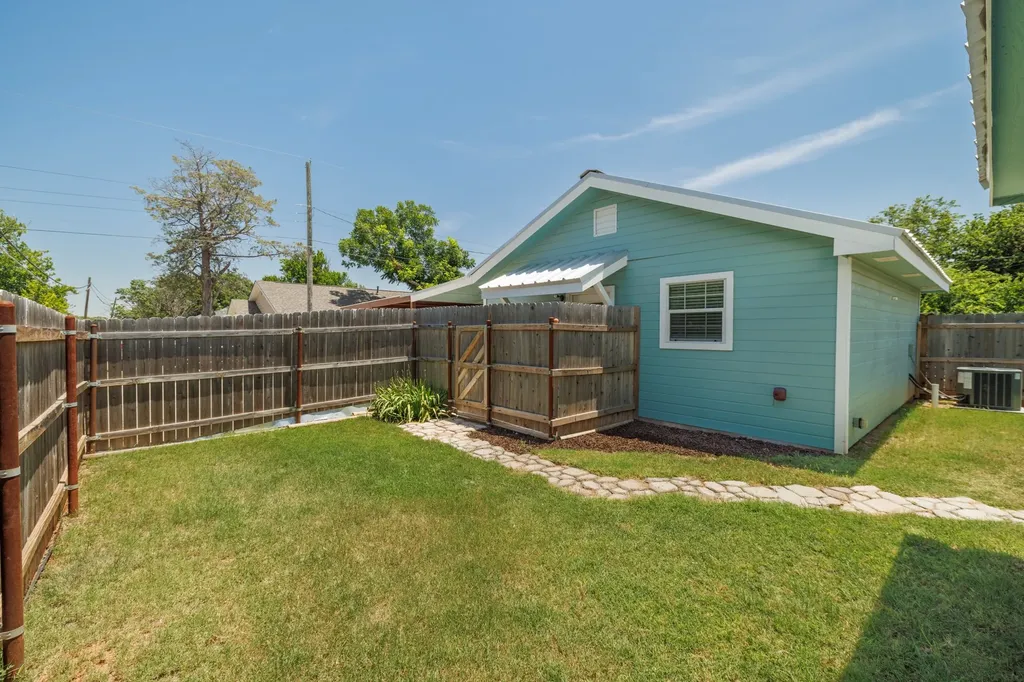 1107 Vine Street Abilene TX 79602