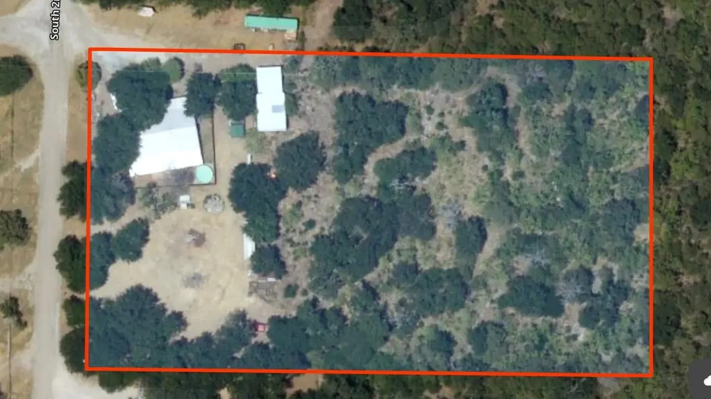 135 Elm Street Palo Pinto TX 76484