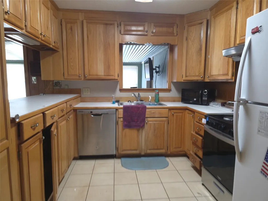 135 Elm Street Palo Pinto TX 76484