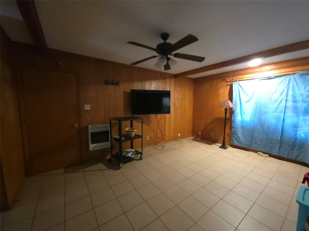 135 Elm Street Palo Pinto TX 76484