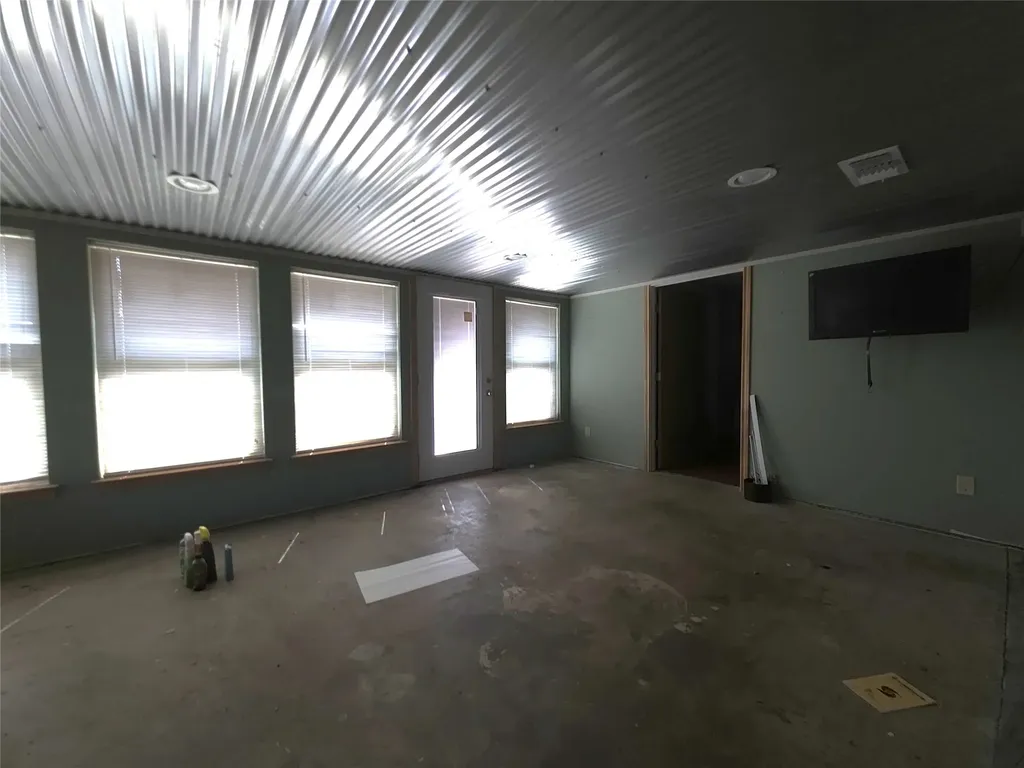 135 Elm Street Palo Pinto TX 76484