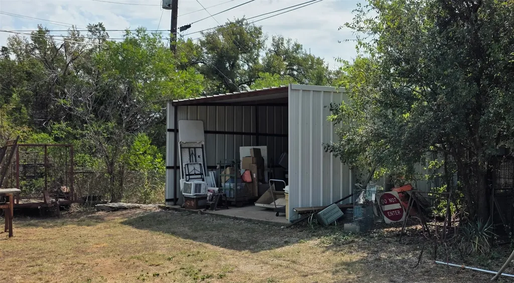 135 Elm Street Palo Pinto TX 76484
