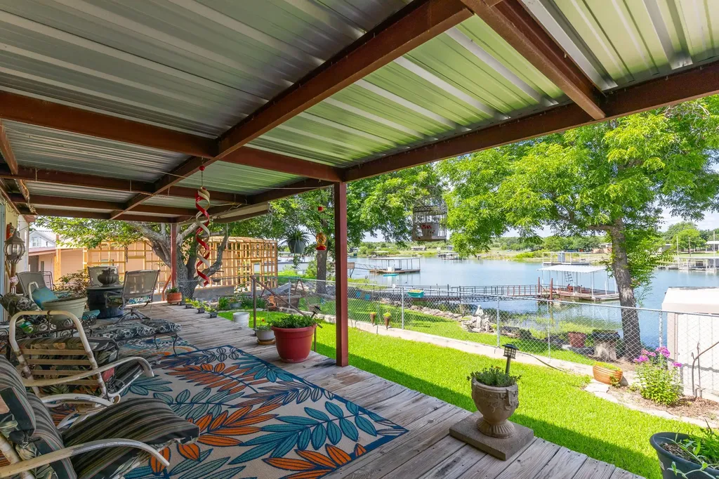 209 Lakeview Drive Coleman TX 76834