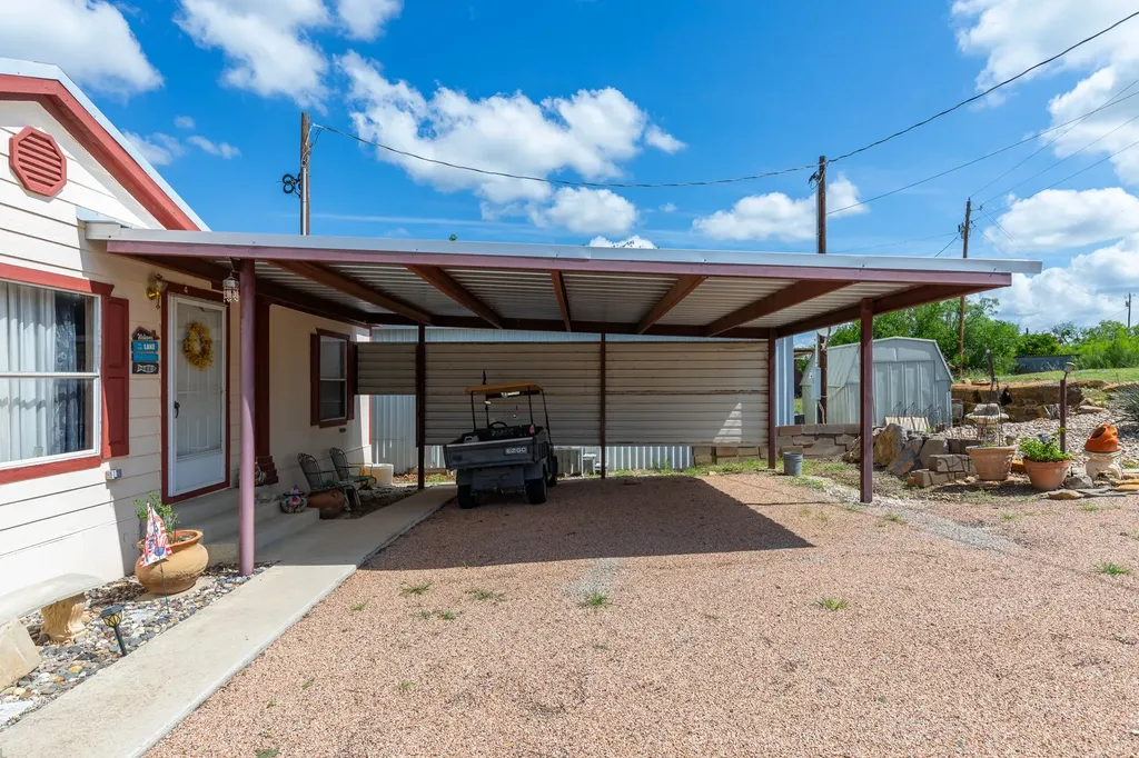 209 Lakeview Drive Coleman TX 76834
