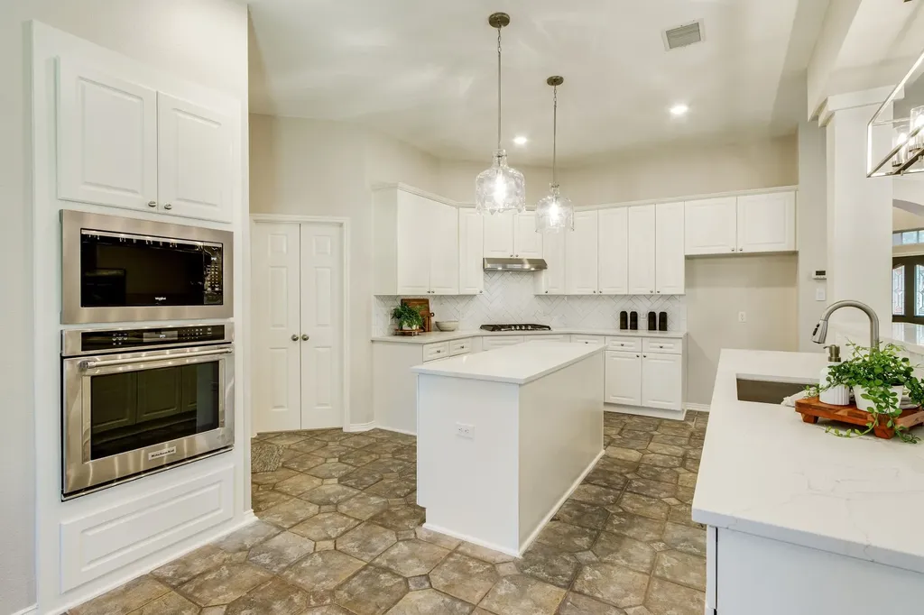 3517 Marchwood Drive Richardson TX 75082