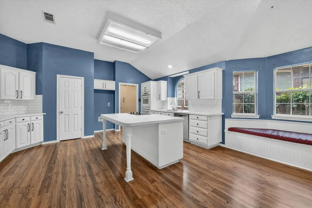 7700 Black Bear Court Fort Worth TX 76137