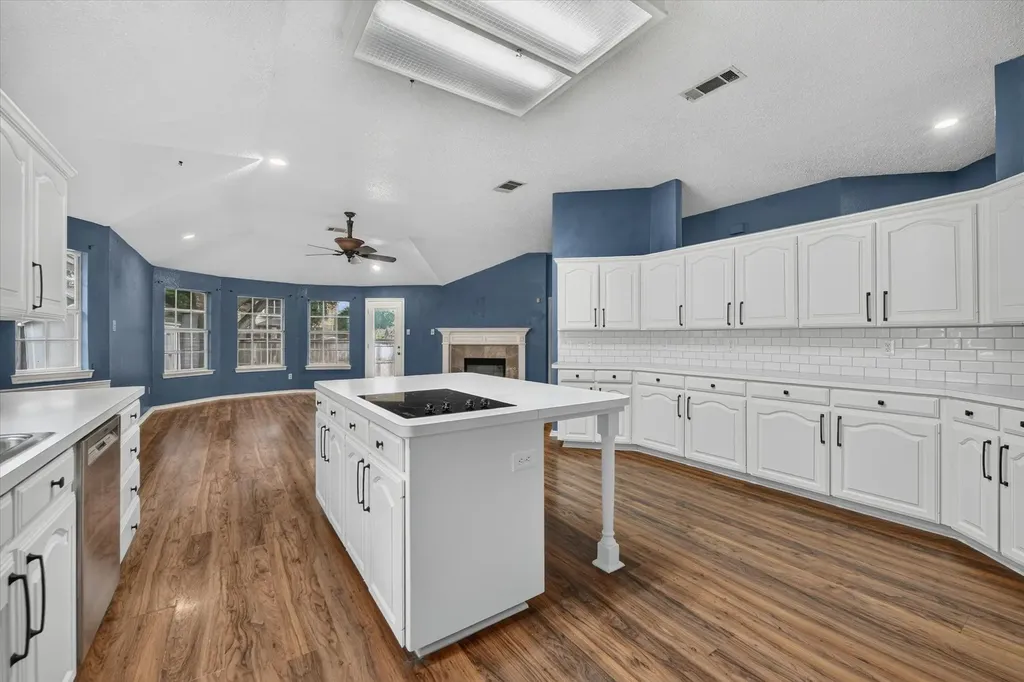 7700 Black Bear Court Fort Worth TX 76137
