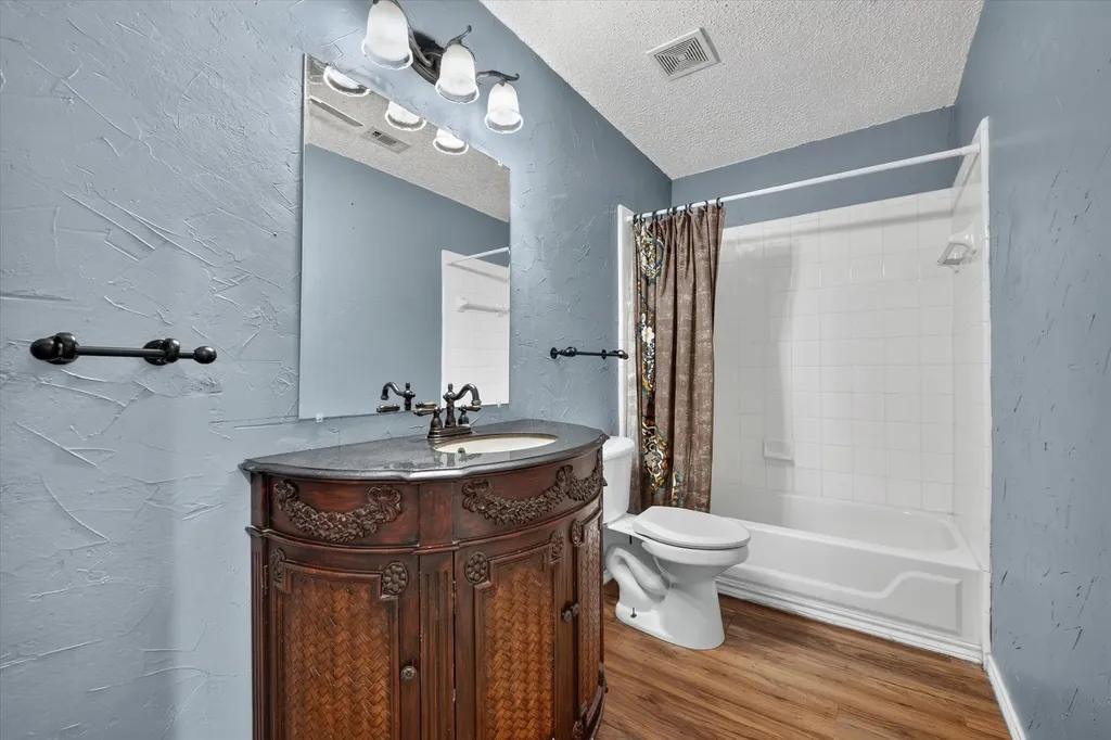 7700 Black Bear Court Fort Worth TX 76137