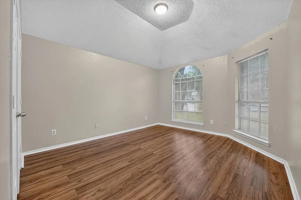 7700 Black Bear Court Fort Worth TX 76137