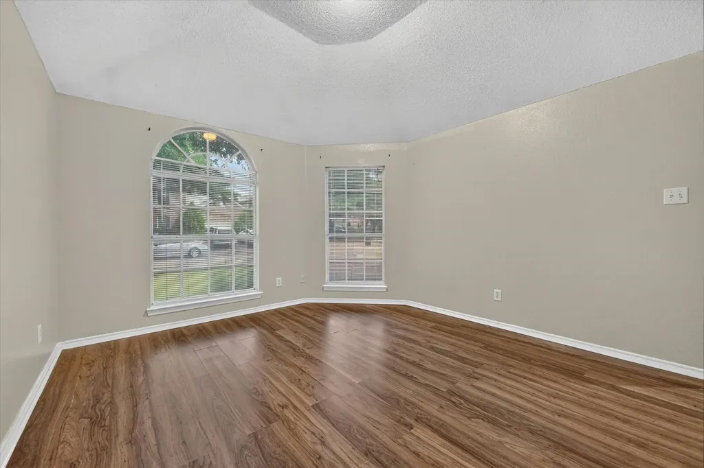 7700 Black Bear Court Fort Worth TX 76137