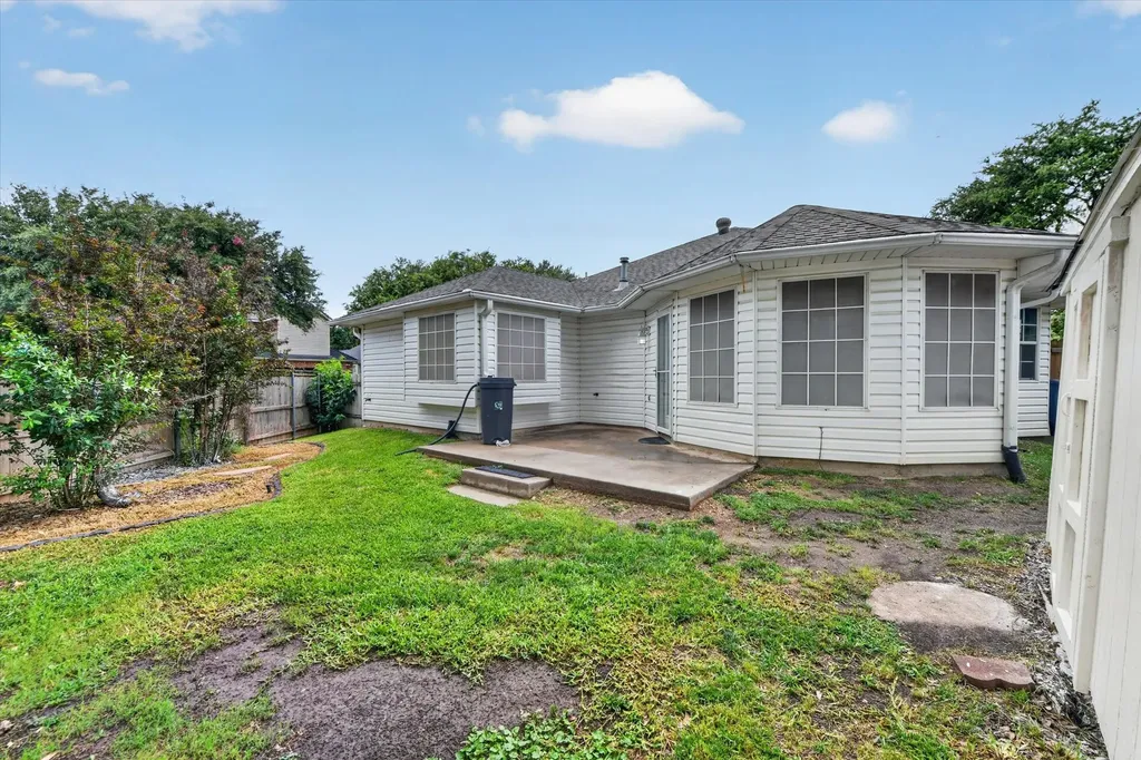 7700 Black Bear Court Fort Worth TX 76137