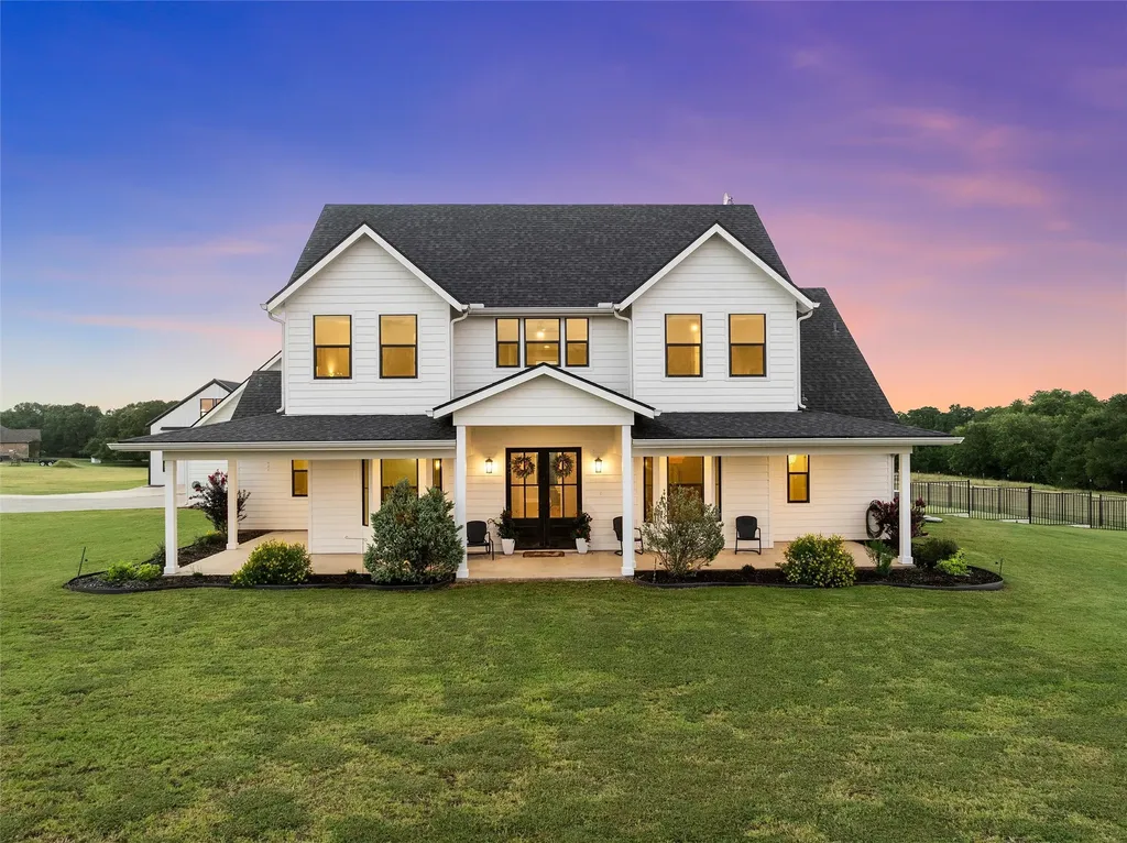 252 Austin Hines Drive China Spring TX 76633