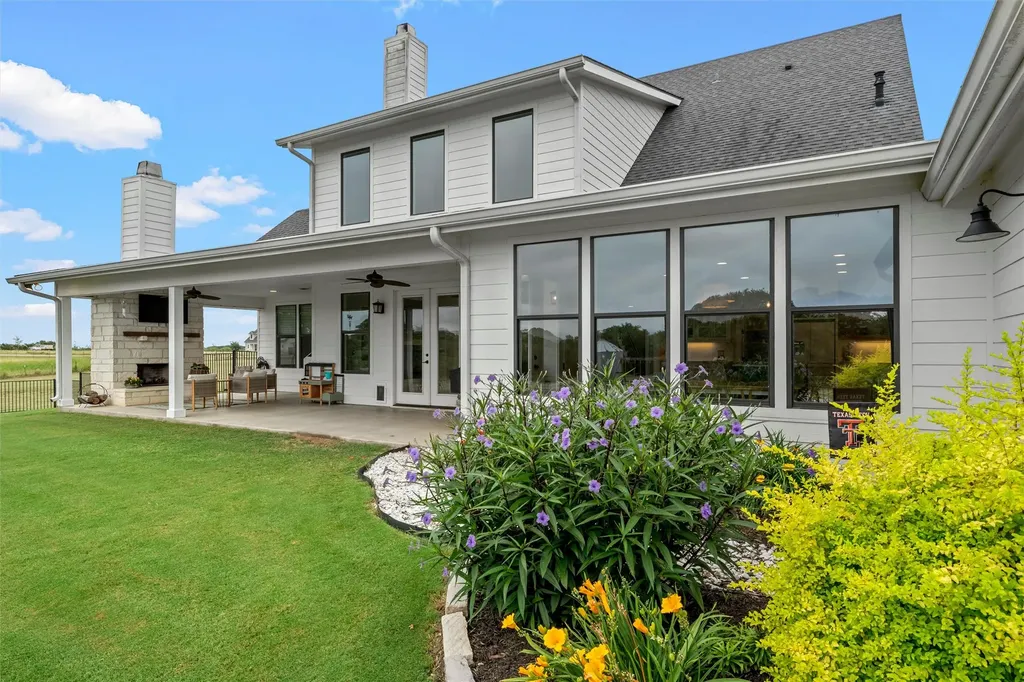 252 Austin Hines Drive China Spring TX 76633