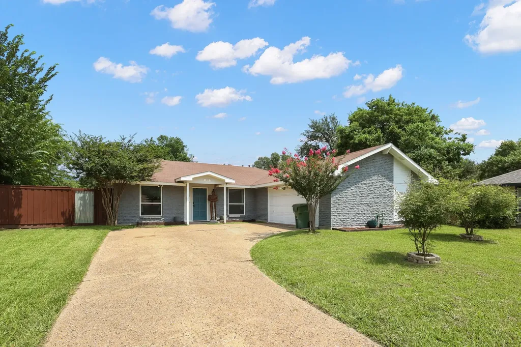 913 Heritage Circle Garland TX 75043