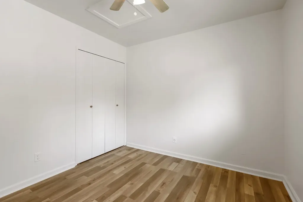913 Heritage Circle Garland TX 75043