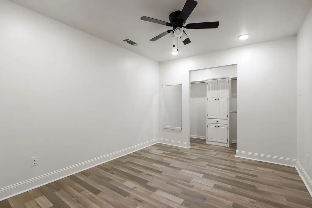 913 Heritage Circle Garland TX 75043