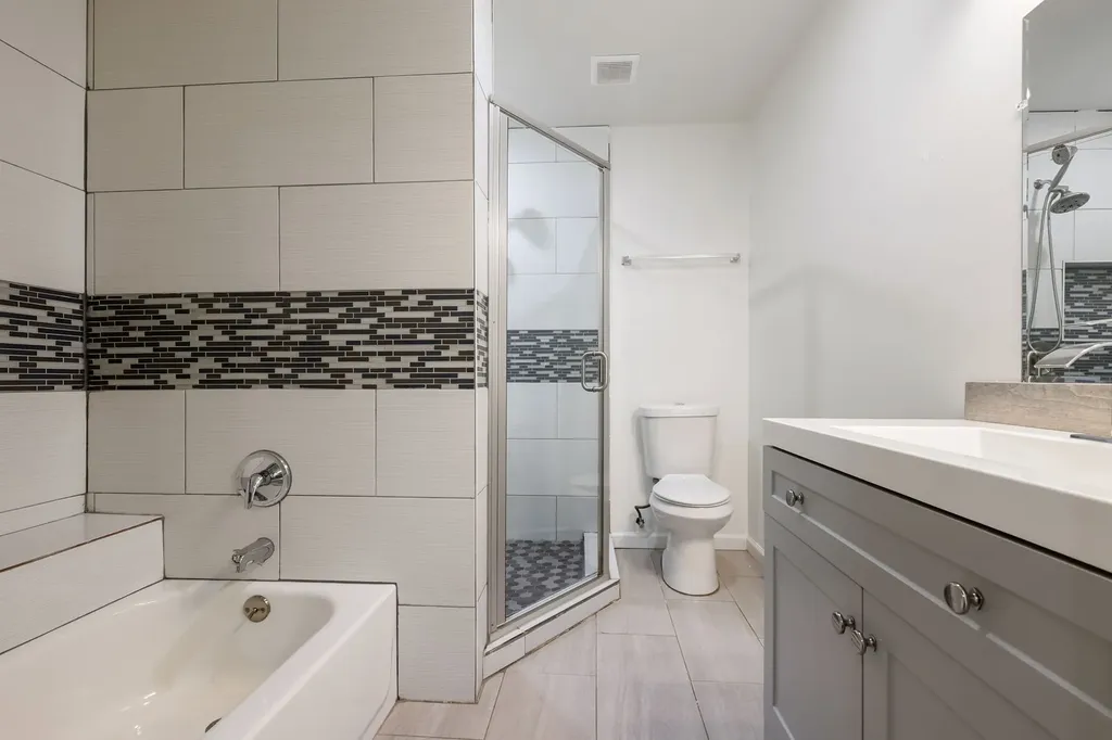 913 Heritage Circle Garland TX 75043