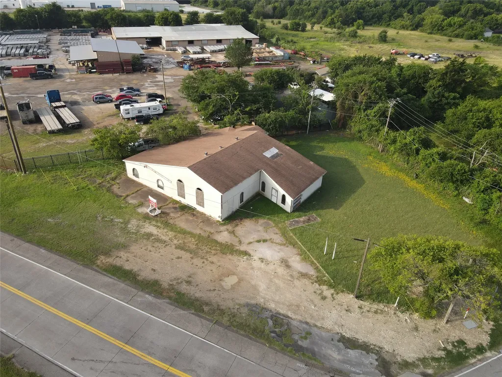920 N Main Street Hutchins TX 75141