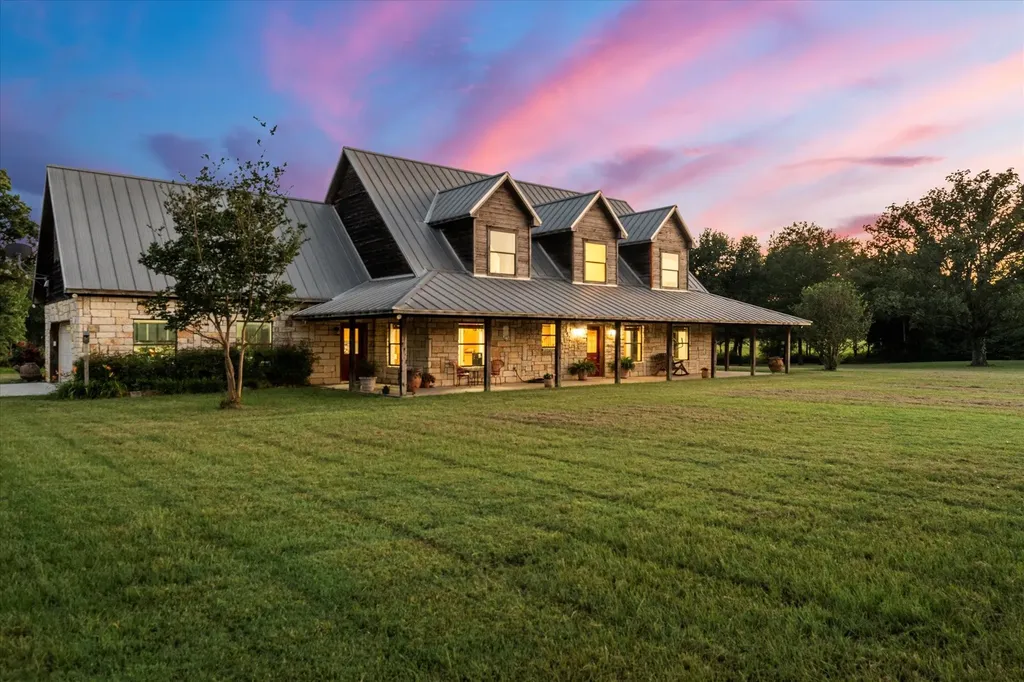 390 County Road 1573 Alba TX 75410