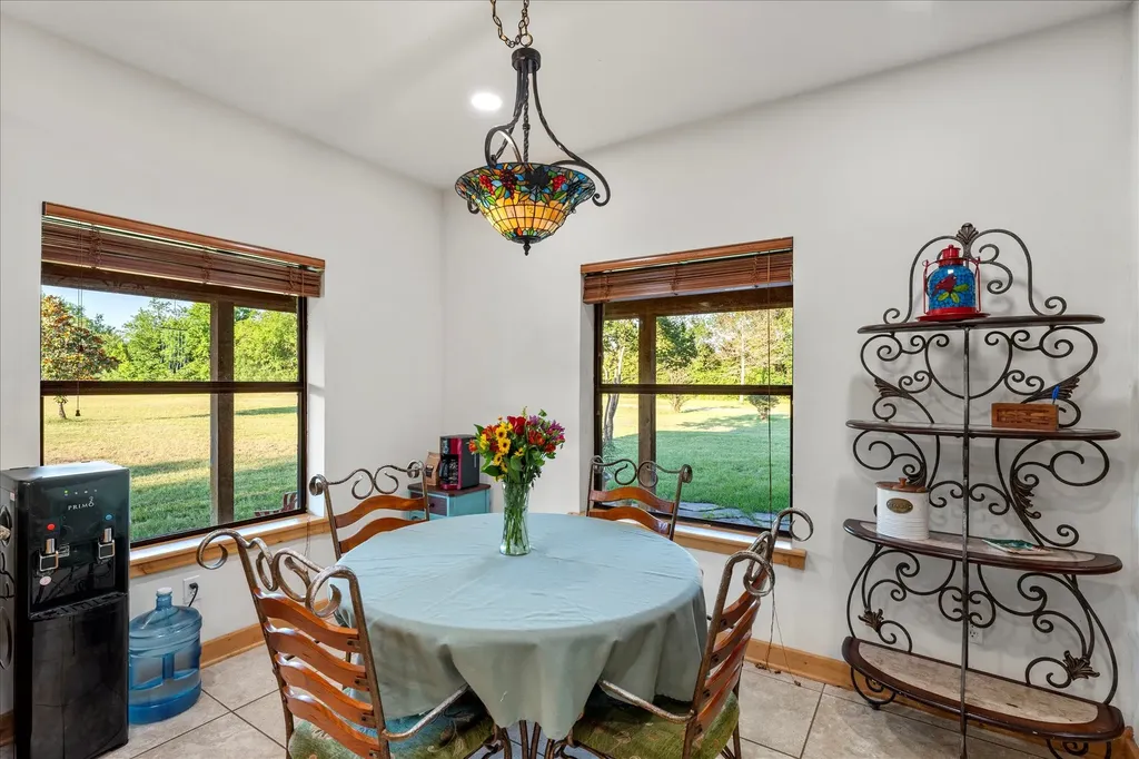 390 County Road 1573 Alba TX 75410