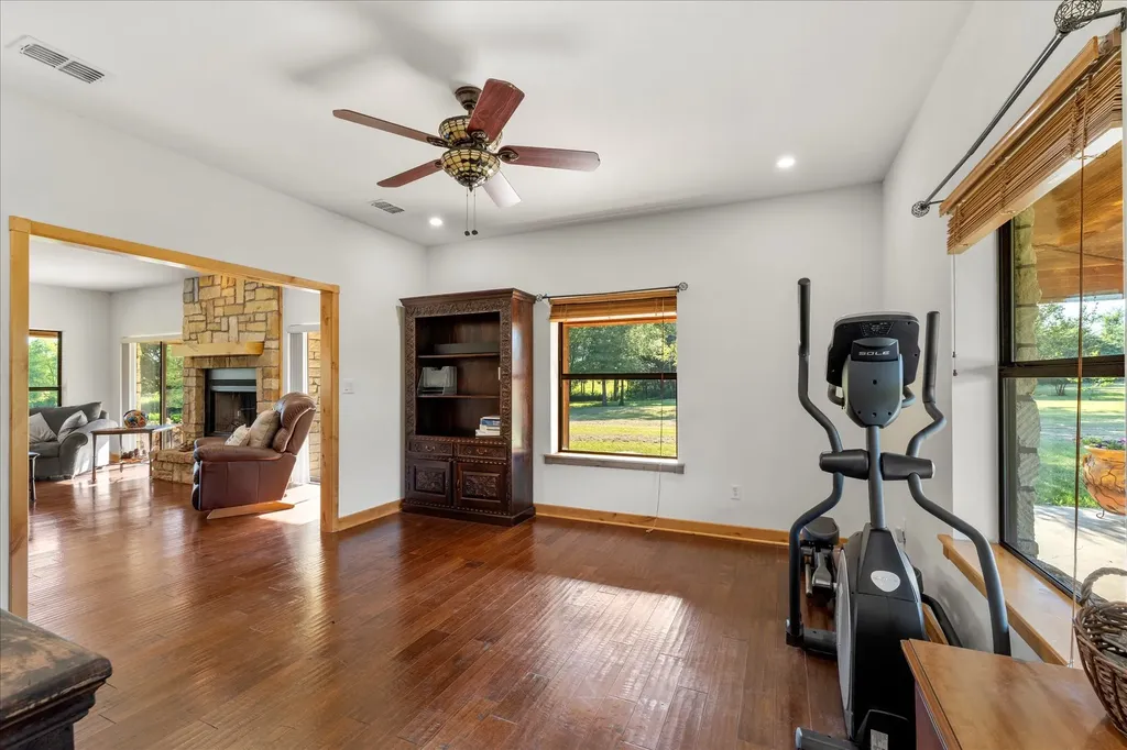 390 County Road 1573 Alba TX 75410