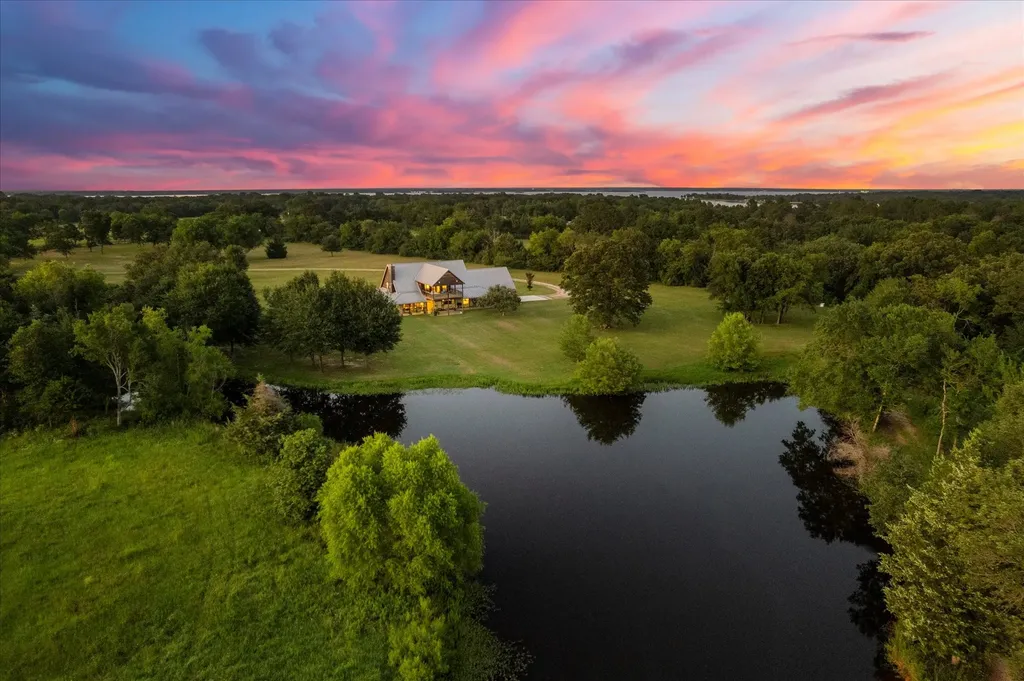 390 County Road 1573 Alba TX 75410