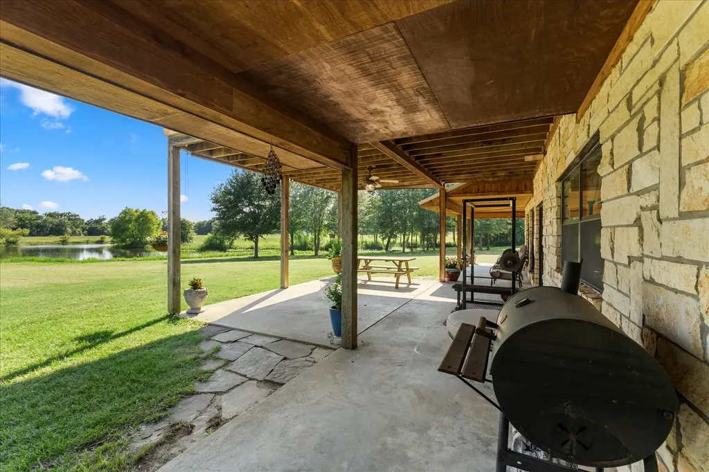 390 County Road 1573 Alba TX 75410