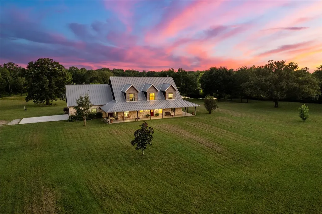 390 County Road 1573 Alba TX 75410