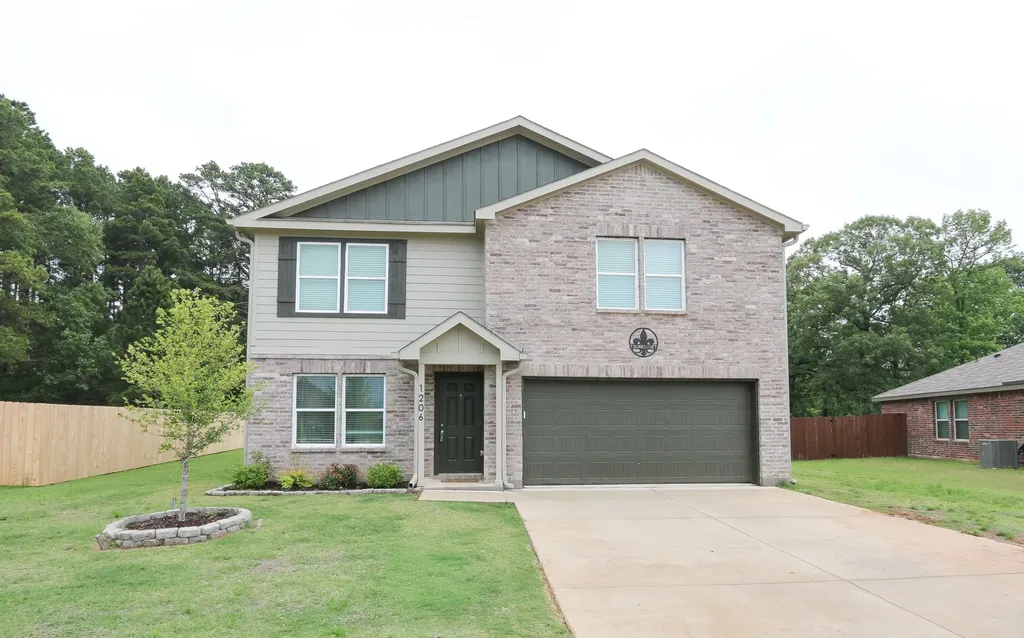 1206 River Oaks Lane Chandler TX 75758