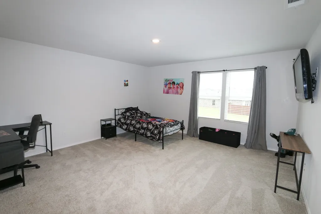 1206 River Oaks Lane Chandler TX 75758