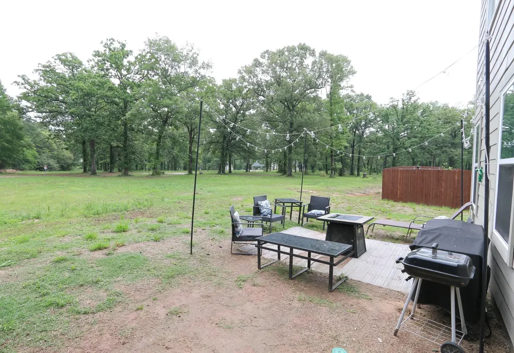 1206 River Oaks Lane Chandler TX 75758