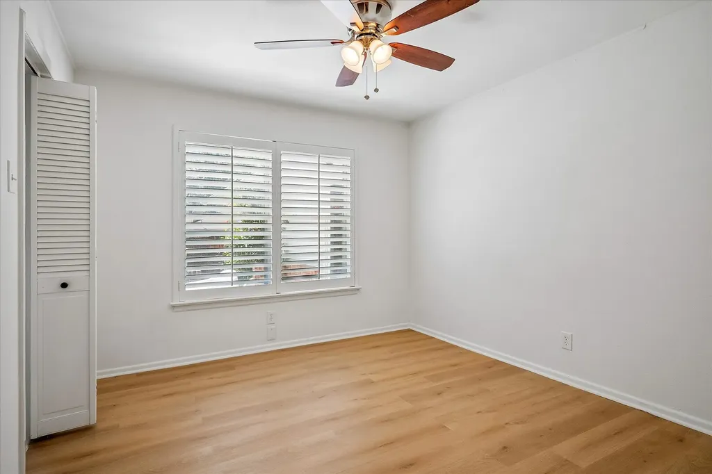 11070 Delford Circle Dallas TX 75228