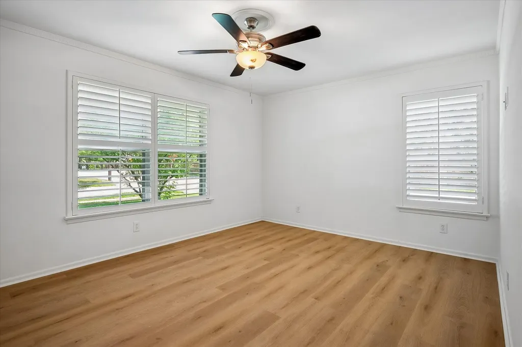 11070 Delford Circle Dallas TX 75228