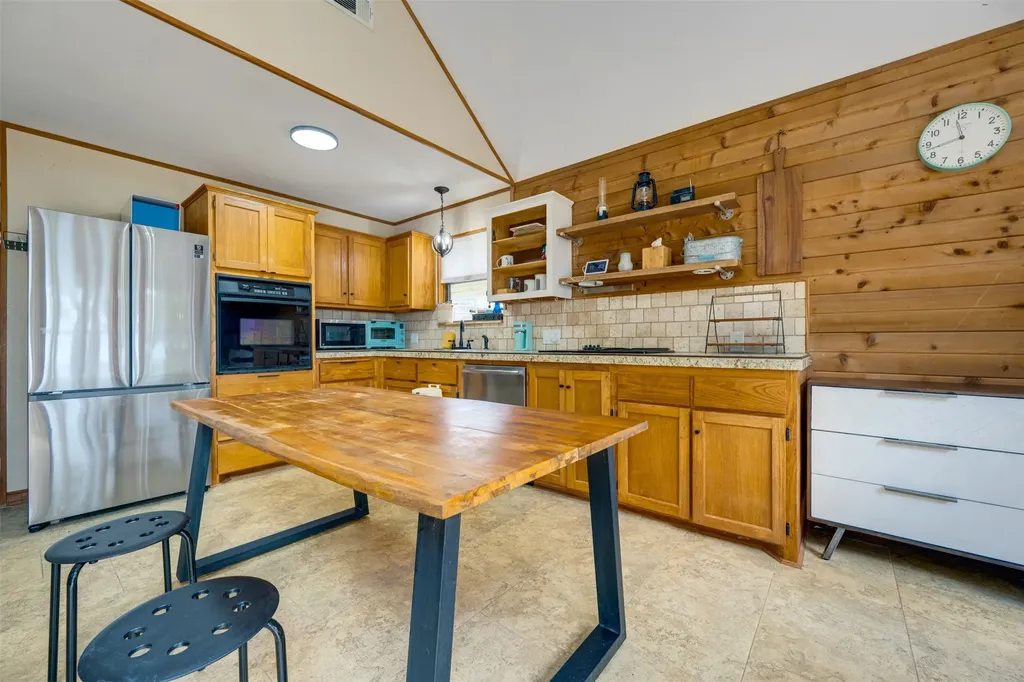 4737 Sunrise Drive Chandler TX 75758