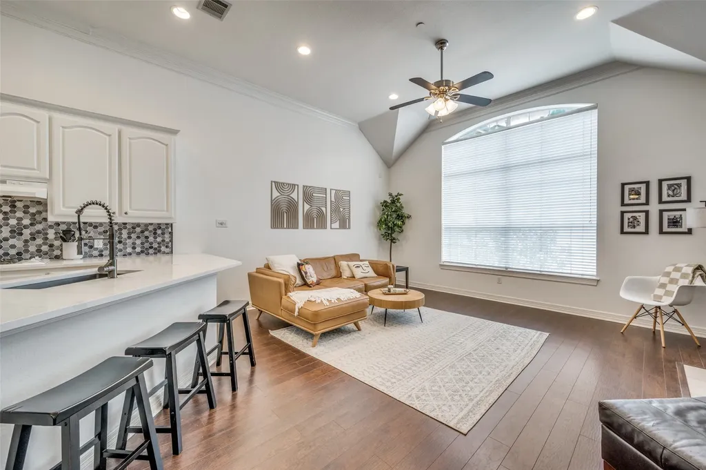 4119 Juliard Drive Addison TX 75001