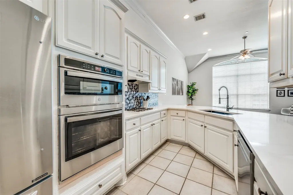 4119 Juliard Drive Addison TX 75001