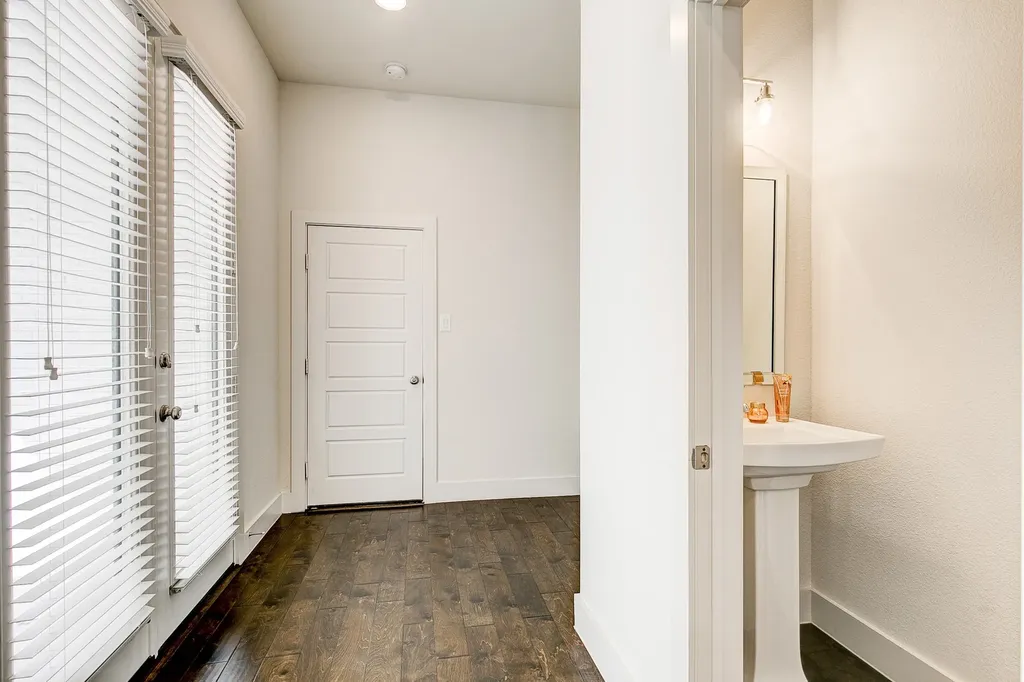 2816 Merrimac Street Fort Worth TX 76107