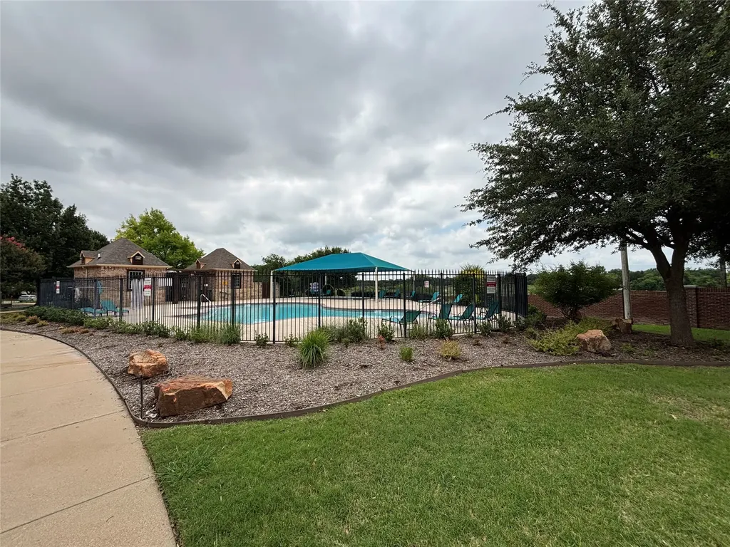 905 Walls Boulevard Crowley TX 76036