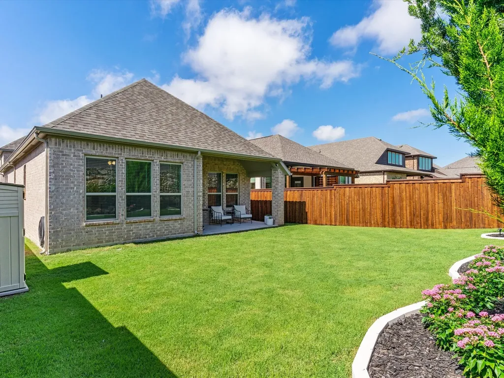 166 Palo Duro Bend Rhome TX 76078