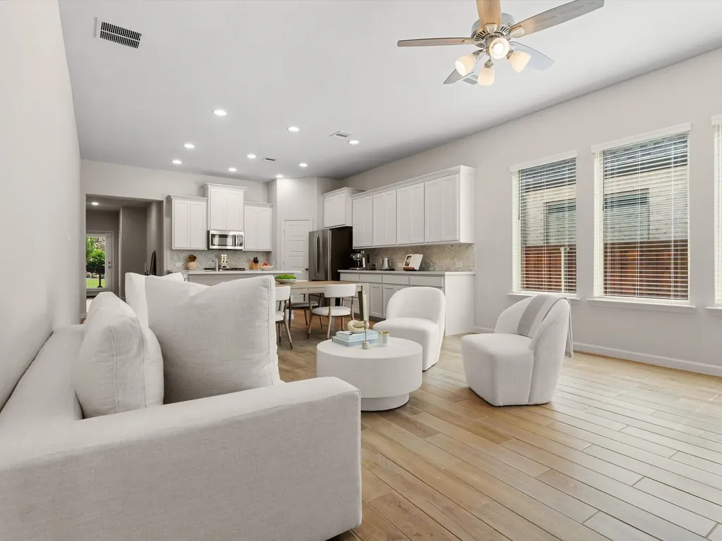 166 Palo Duro Bend Rhome TX 76078