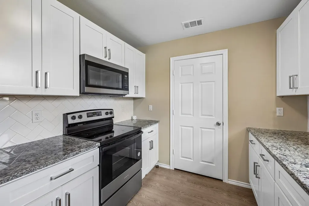 433 Whitney Court Rio Vista TX 76093