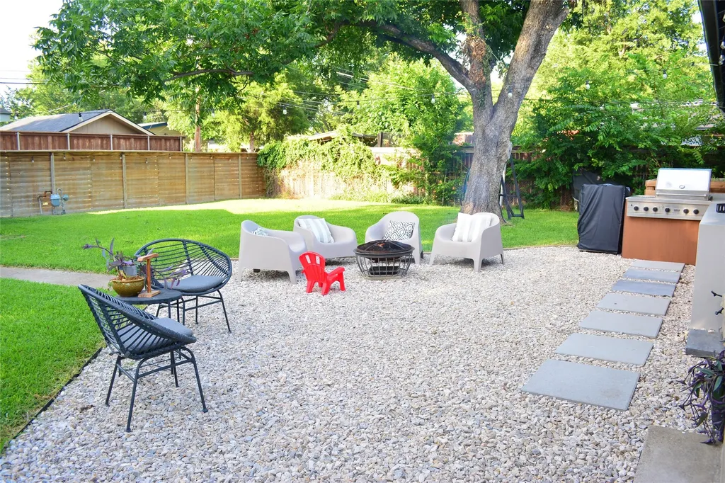 2903 Healey Drive Dallas TX 75228