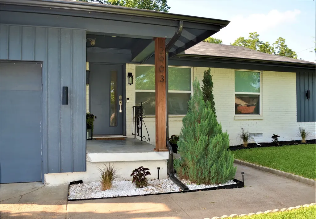 2903 Healey Drive Dallas TX 75228