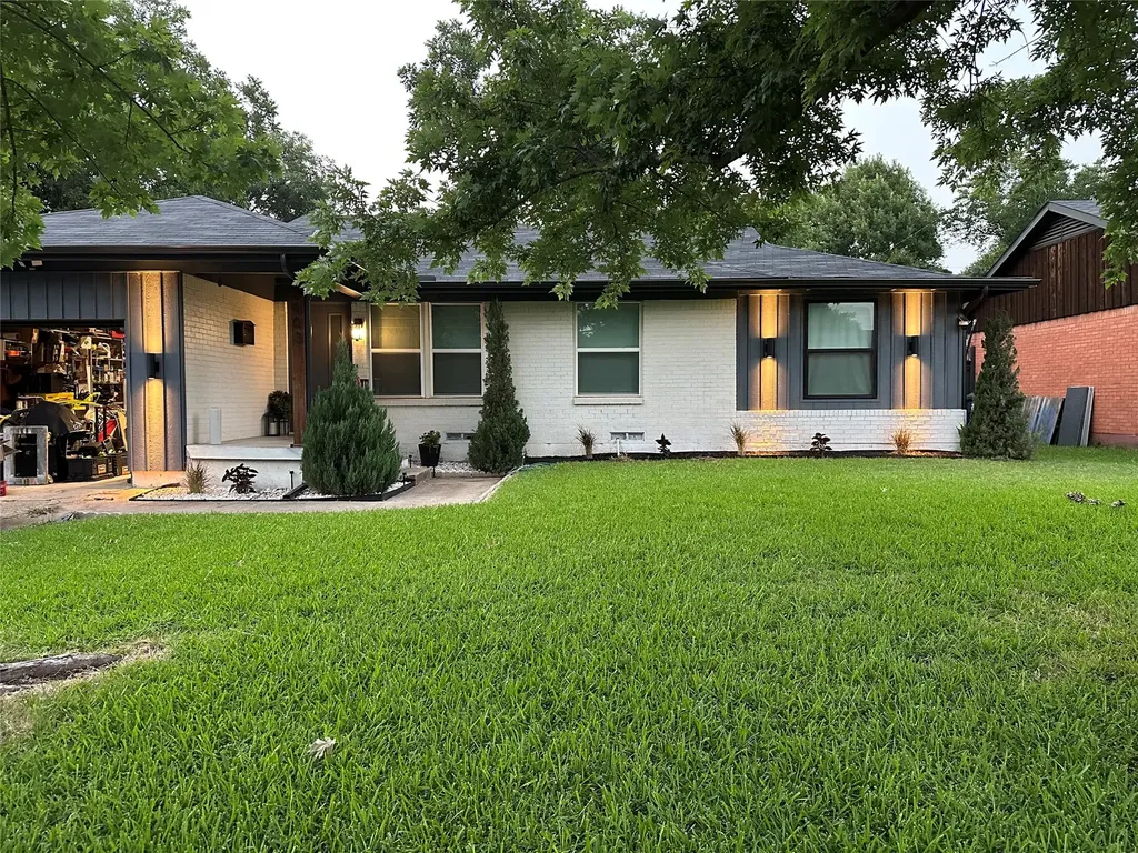 2903 Healey Drive Dallas TX 75228