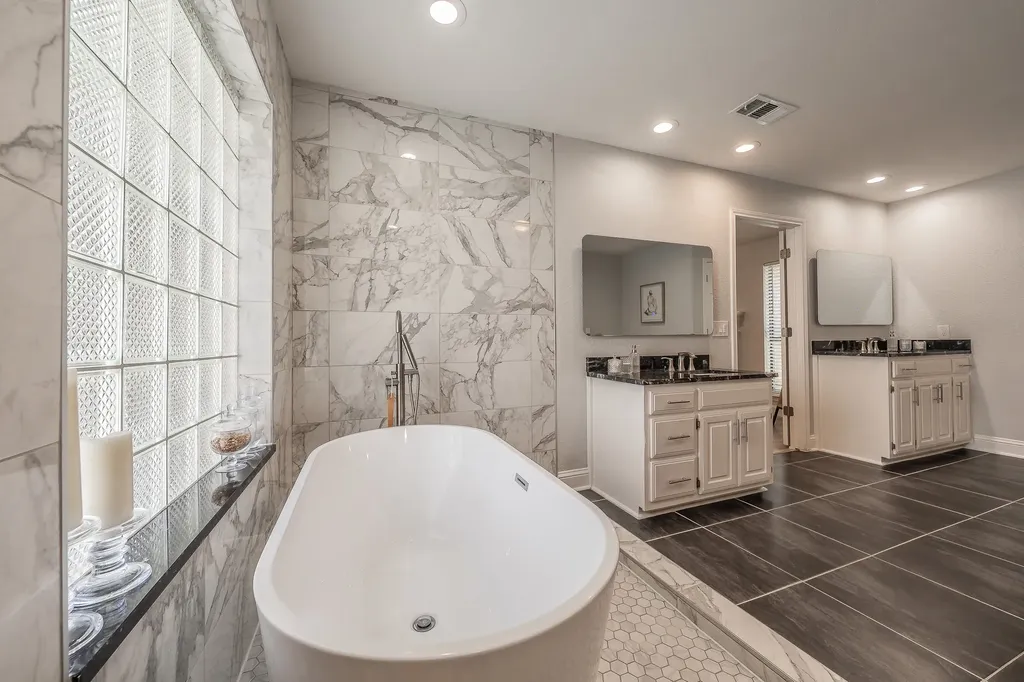 4313 Fannin Drive Irving TX 75038