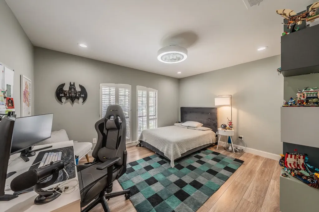 4313 Fannin Drive Irving TX 75038