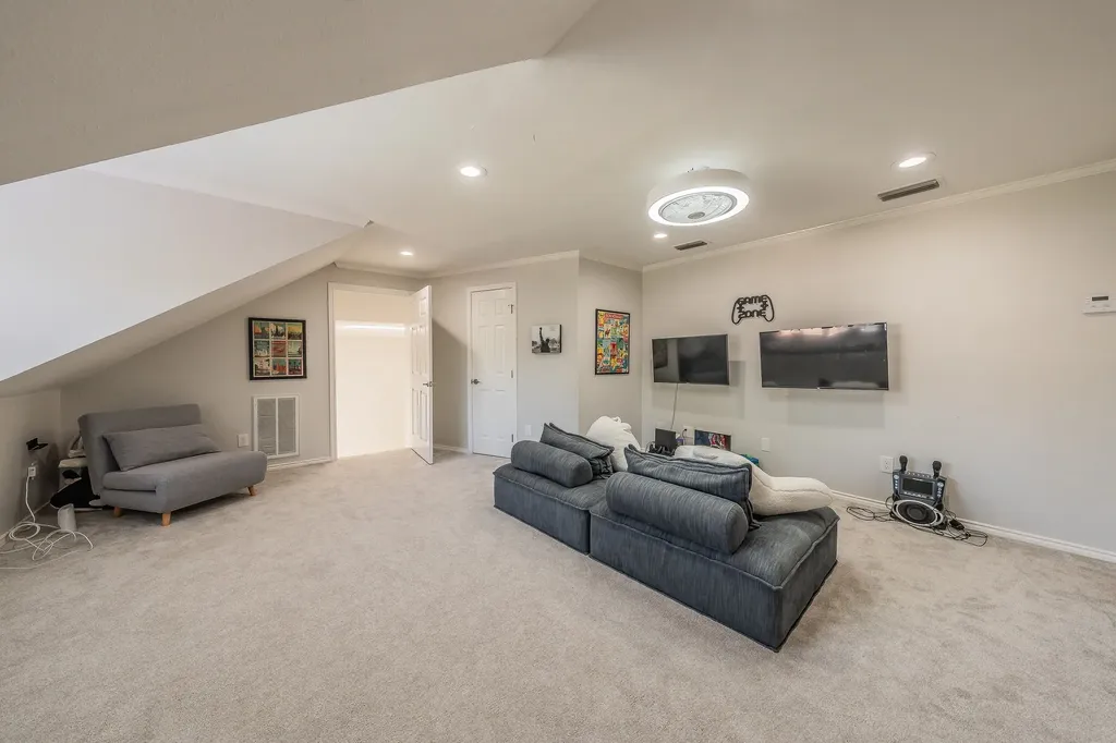 4313 Fannin Drive Irving TX 75038