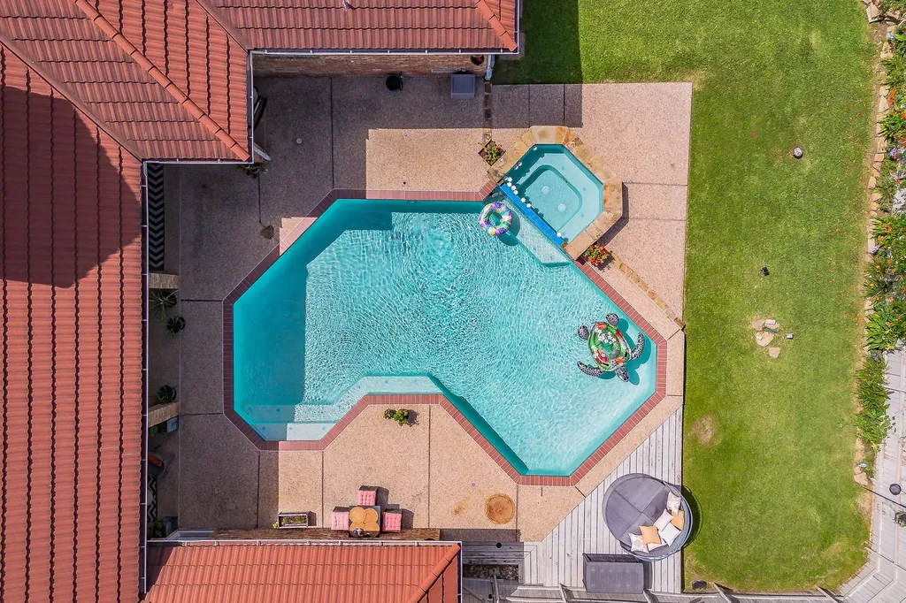 4313 Fannin Drive Irving TX 75038