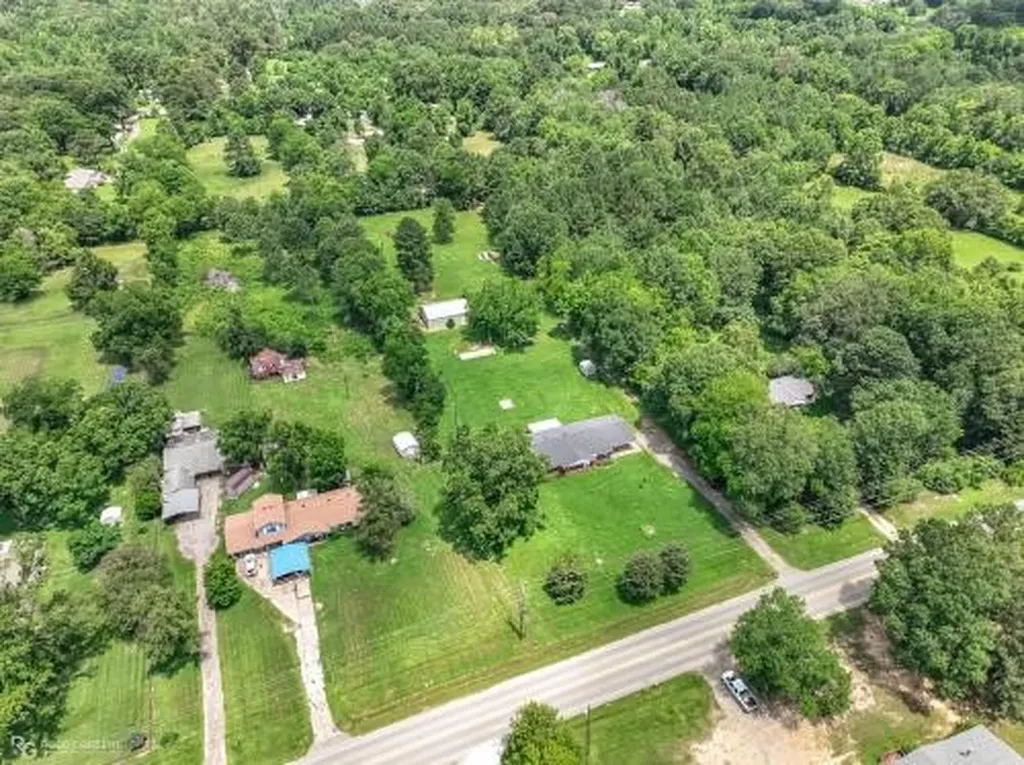 6386 Colquitt Road Keithville LA 71047